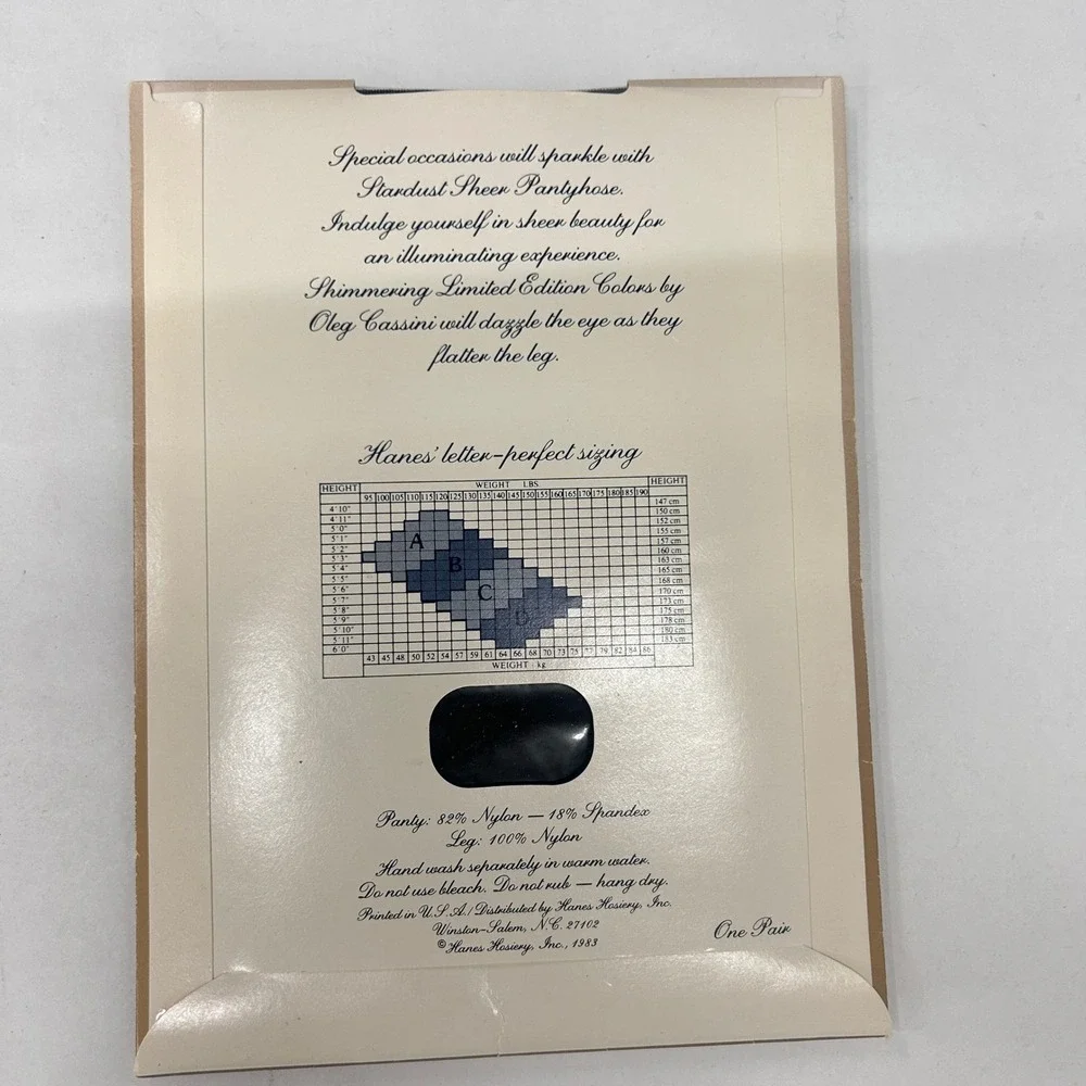 Vintage 1983 Hanes Oleg Cassini Stardust Sheer Pantyhose B Midnight 966 NOS